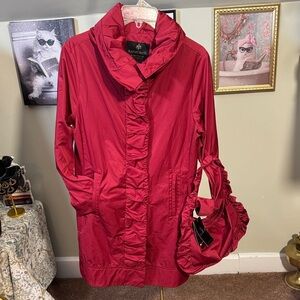 NWT RAINFOREST Women Red Travel Coat Packable Pouch and Hidden Hood Retail $250